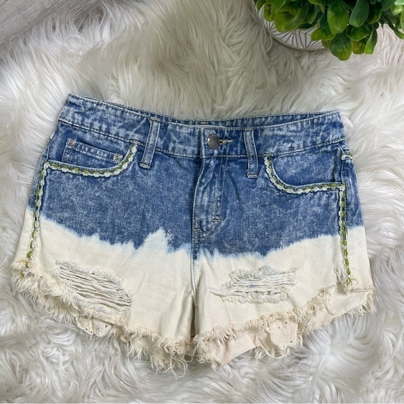Free‎ People Dip Dye Distressed Jean Shorts 24 - Picture 1 of 6